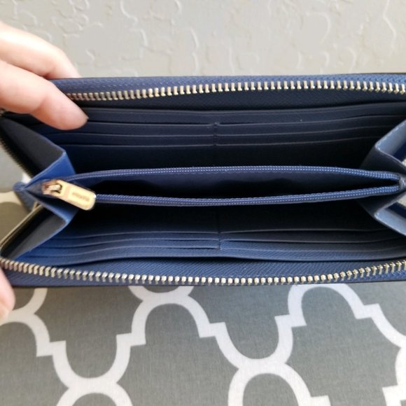 Coach Wallet - Picture 3 of 3